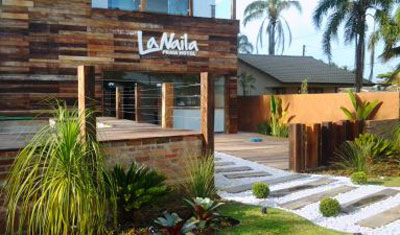 賓館 La Naila 3*
